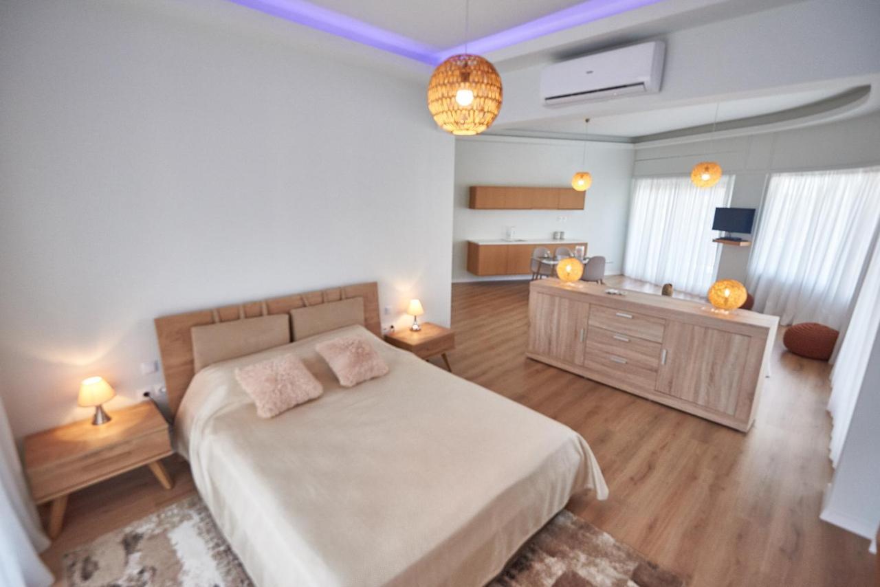The El Greco Spirit Meets The Athenian Luxury Apt1 מראה חיצוני תמונה